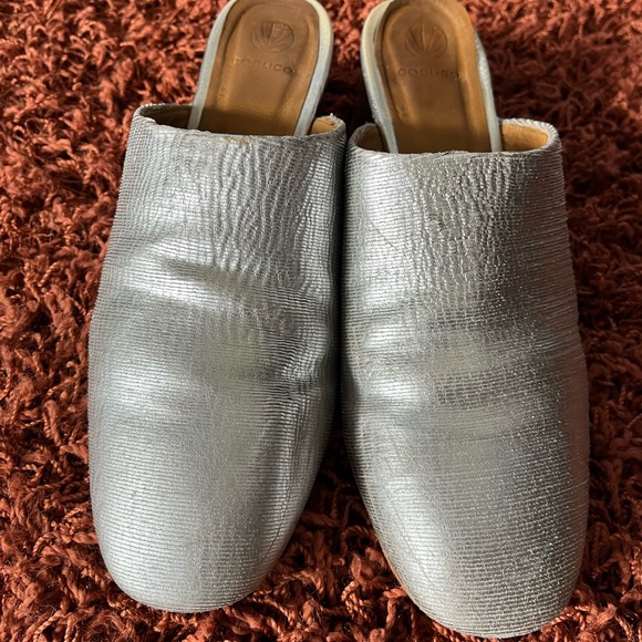 Coclico Navan Silver Heels - Picture 2 of 11